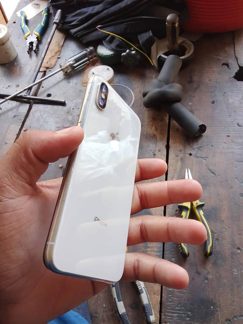 Apple iPhone X 1