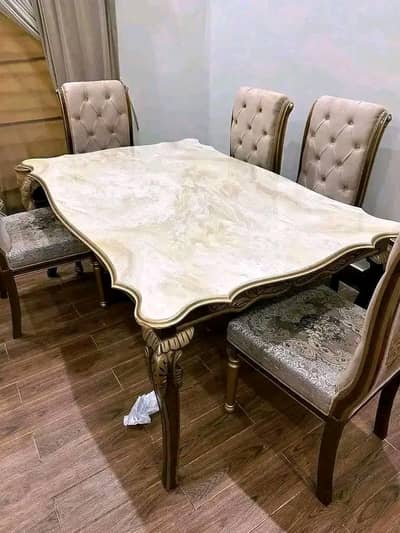 Dining table with chairs (rarely used)