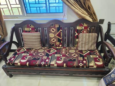 5 SEATER WOODEN SOFA SET