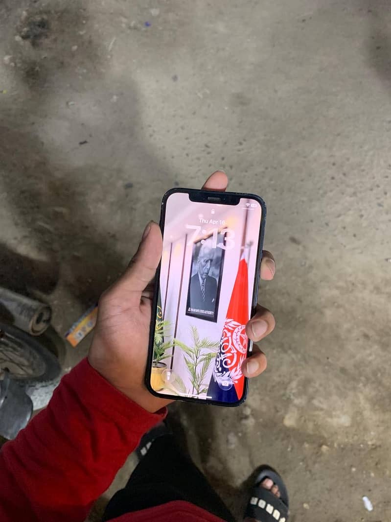 Apple iPhone 12 2