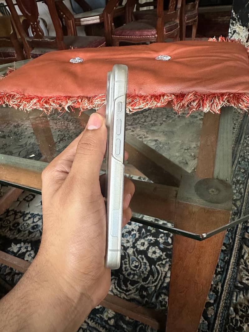 Apple iPhone 17 Pro 2