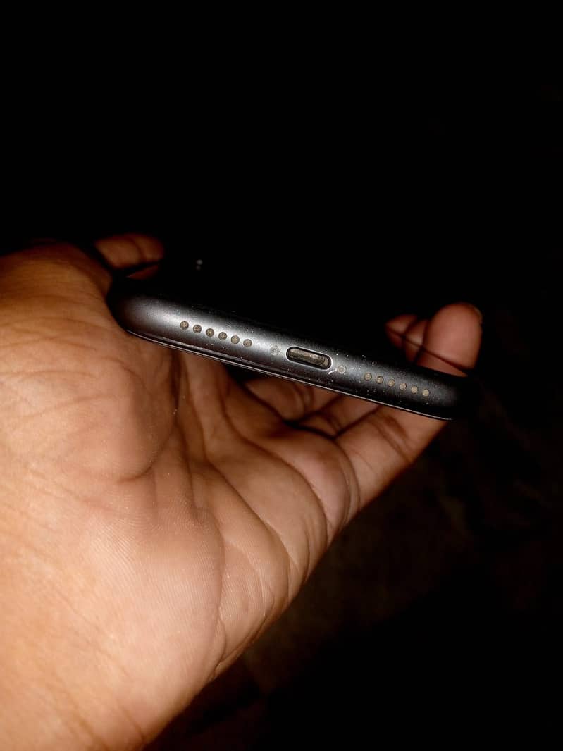 Apple iPhone 11 1