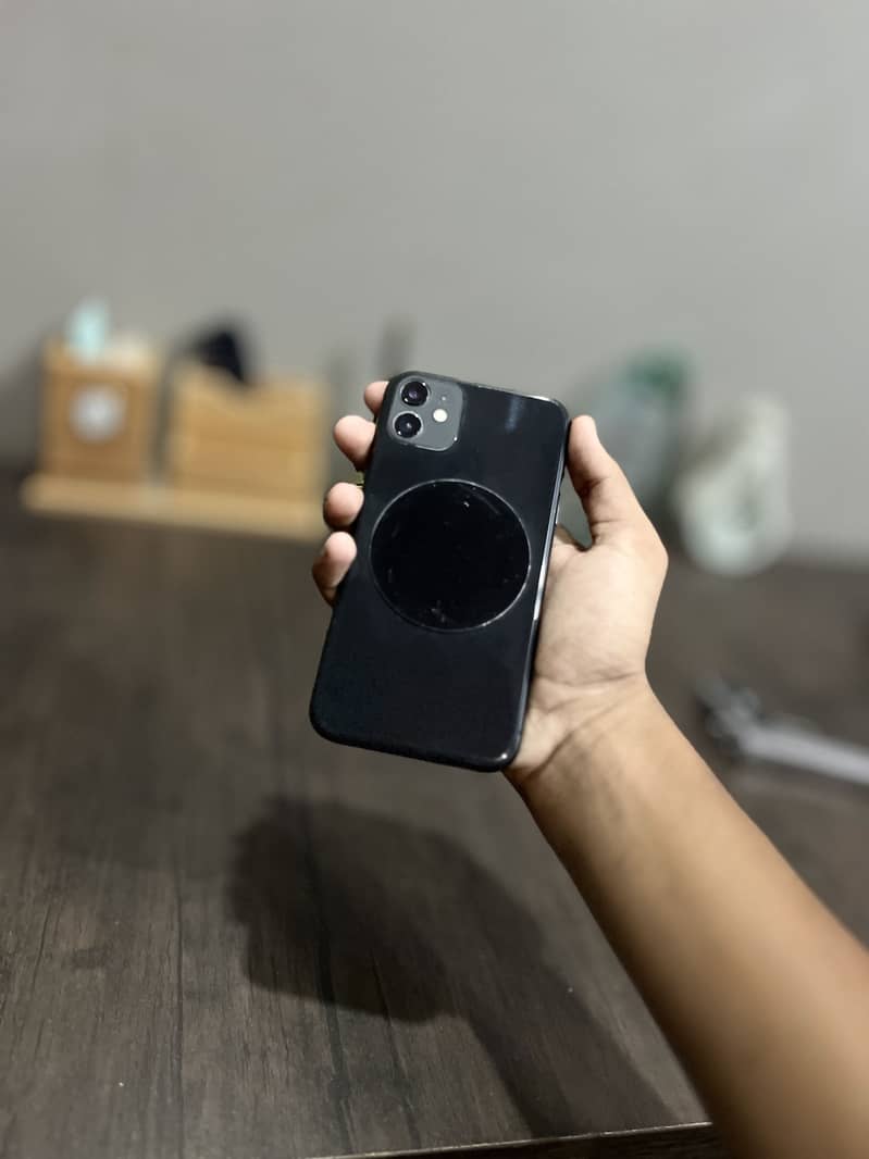 Apple iPhone 11 8