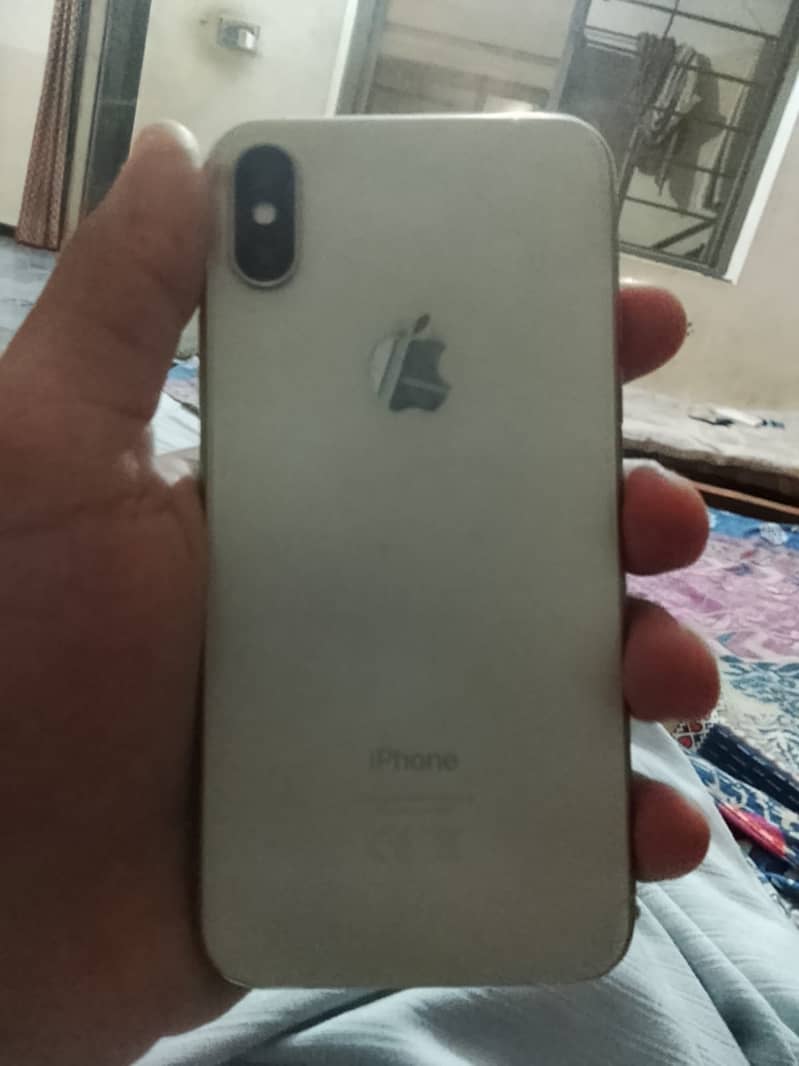 Apple iPhone X 4