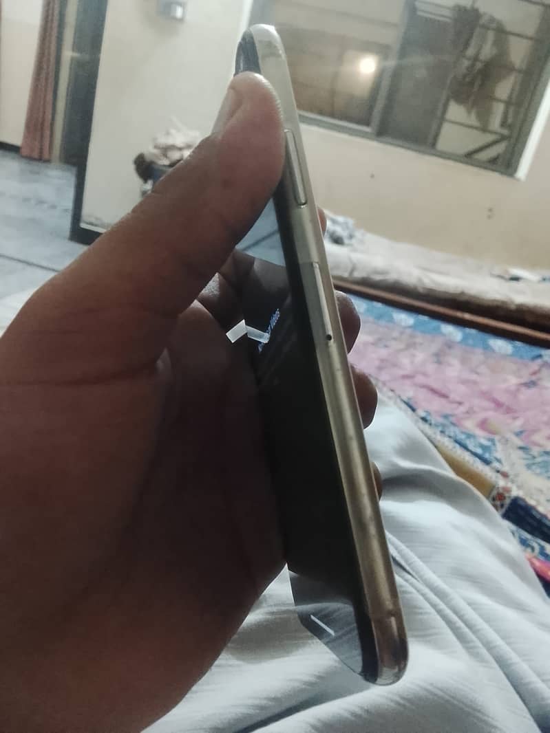 Apple iPhone X 7
