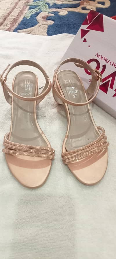 formal block heel