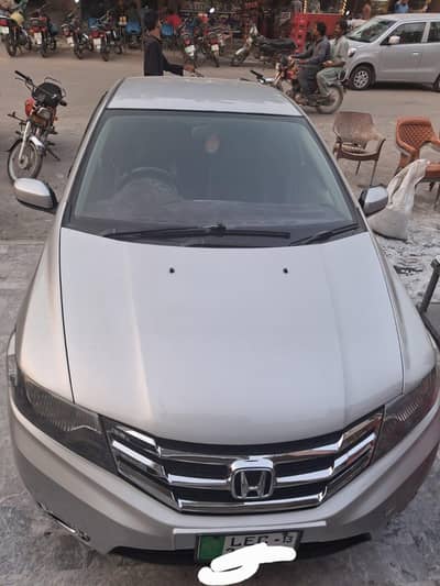 Honda City IVTEC 2013 very good car urgent sale