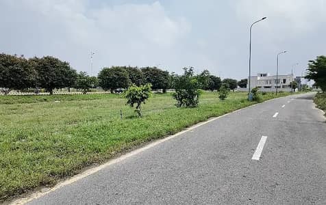 1 Kanal Main Ki Back Prime Location Plot for Sale in DHA Lahore Phase 7 Block R