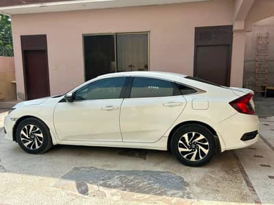 Honda Civic 1.8 i-VTEC Oriel 2017
