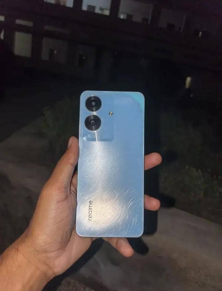 Realme Note 60 4
