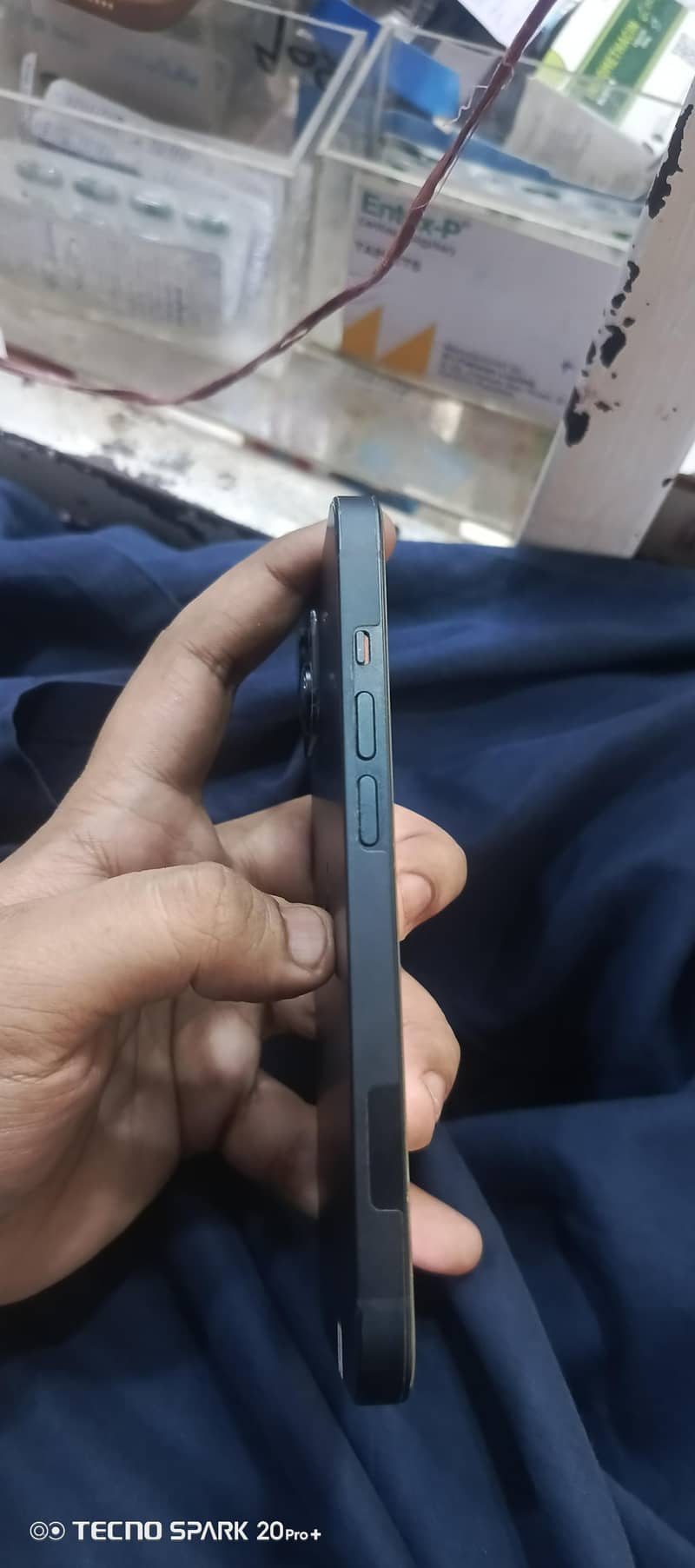 Apple iPhone 14 3