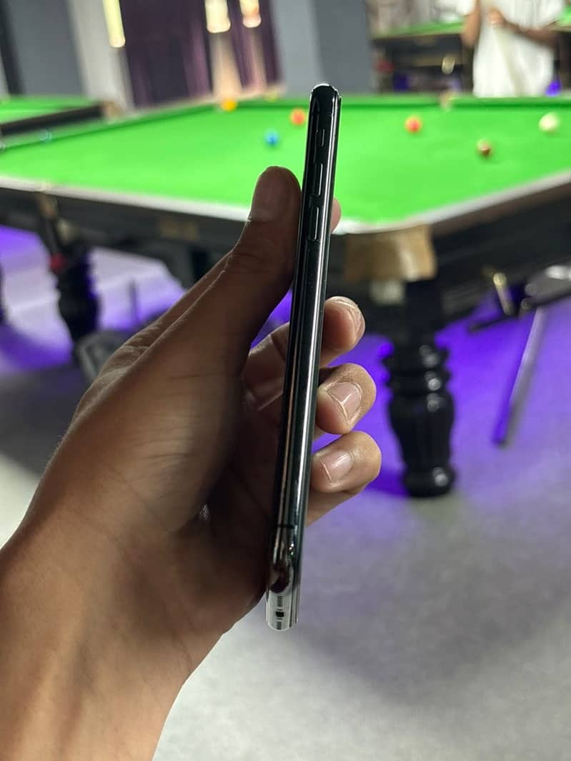 Apple iPhone X 1