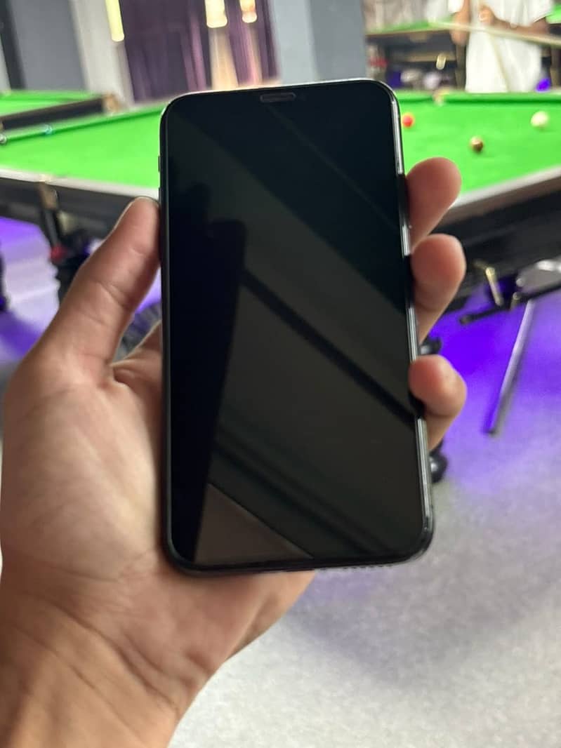 Apple iPhone X 5