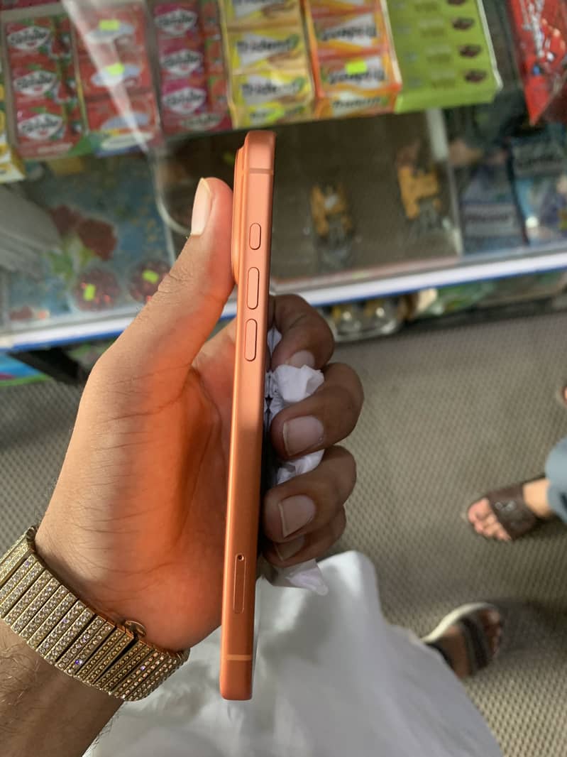 Apple iPhone 17 Pro Max 5