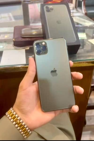 Apple iPhone 11 Pro Max with sim time