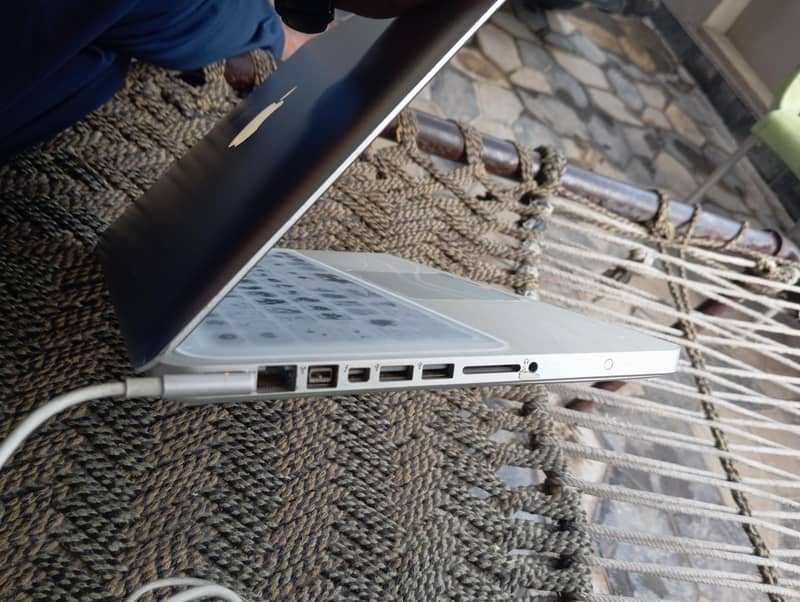 MacBook pro 2
