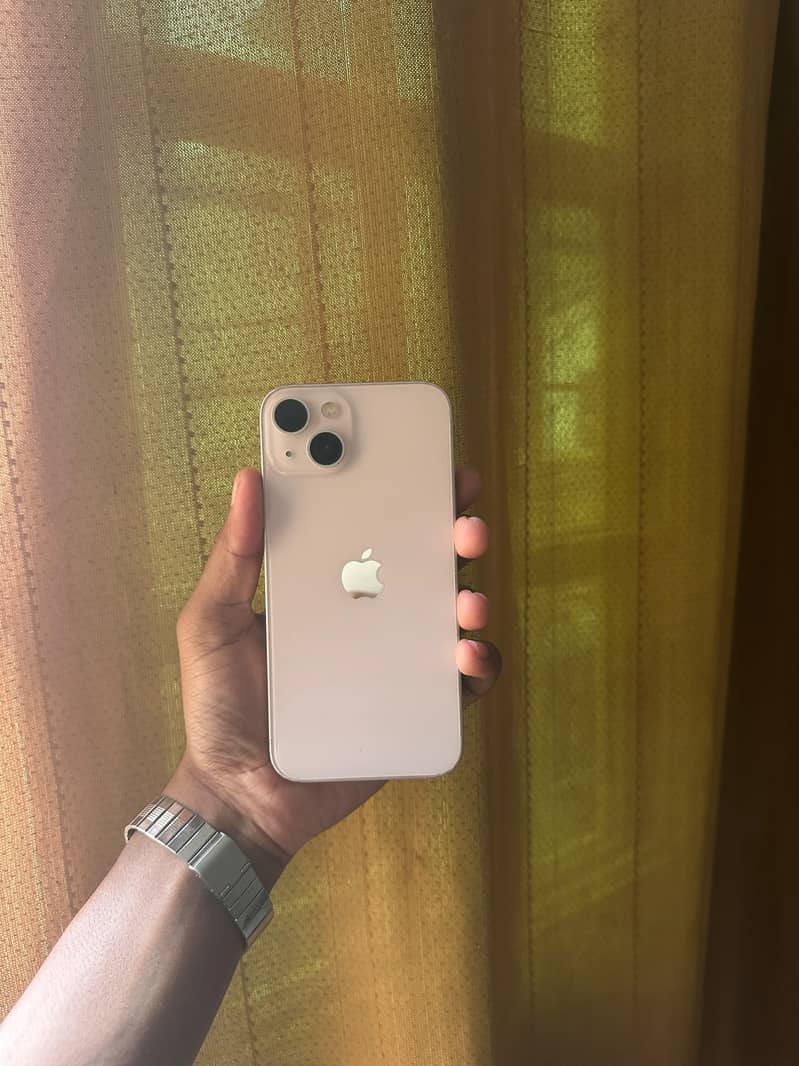 Apple iPhone 13 1