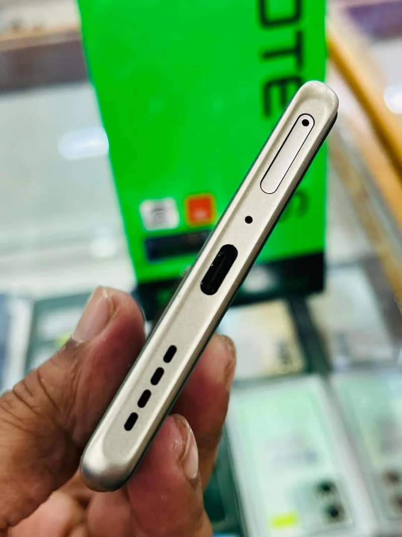 Infinix Note 40 Pro 3