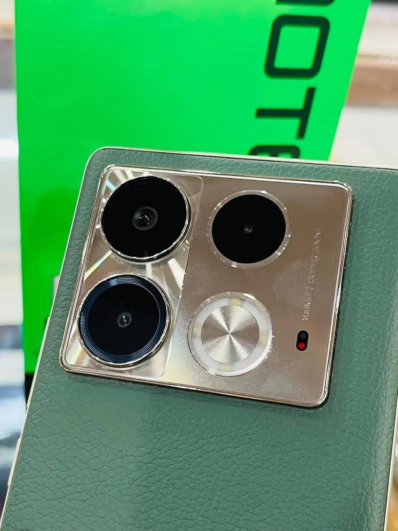 Infinix Note 40 Pro 4