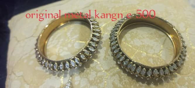 totly new jewelry. on thrift price. .