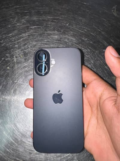 Apple iPhone 16 jv 95bh exchange possible with 14 pro golden color