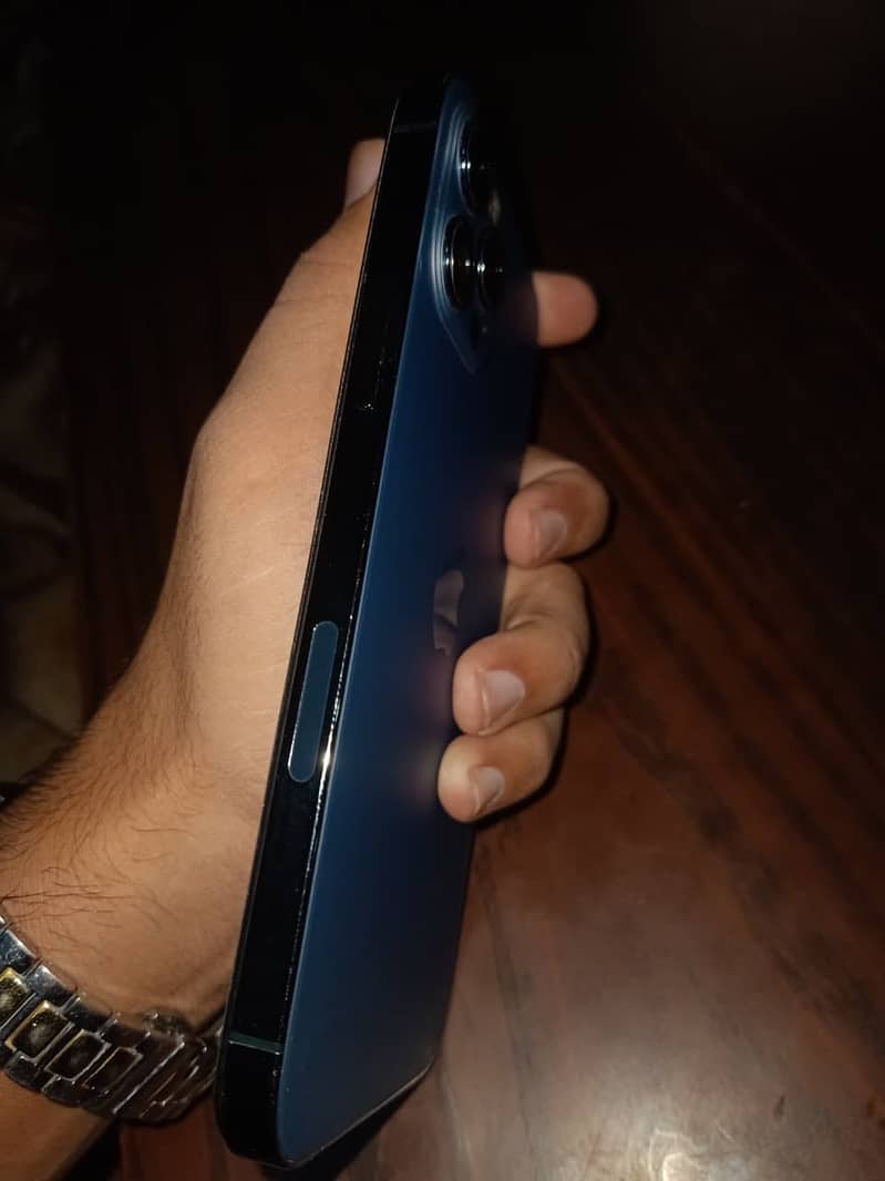 iPhone 12 Pro Max 2