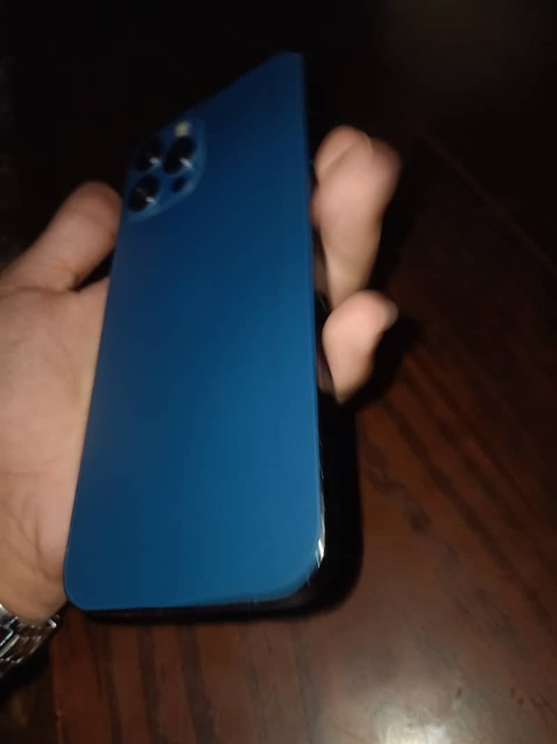 iPhone 12 Pro Max 3