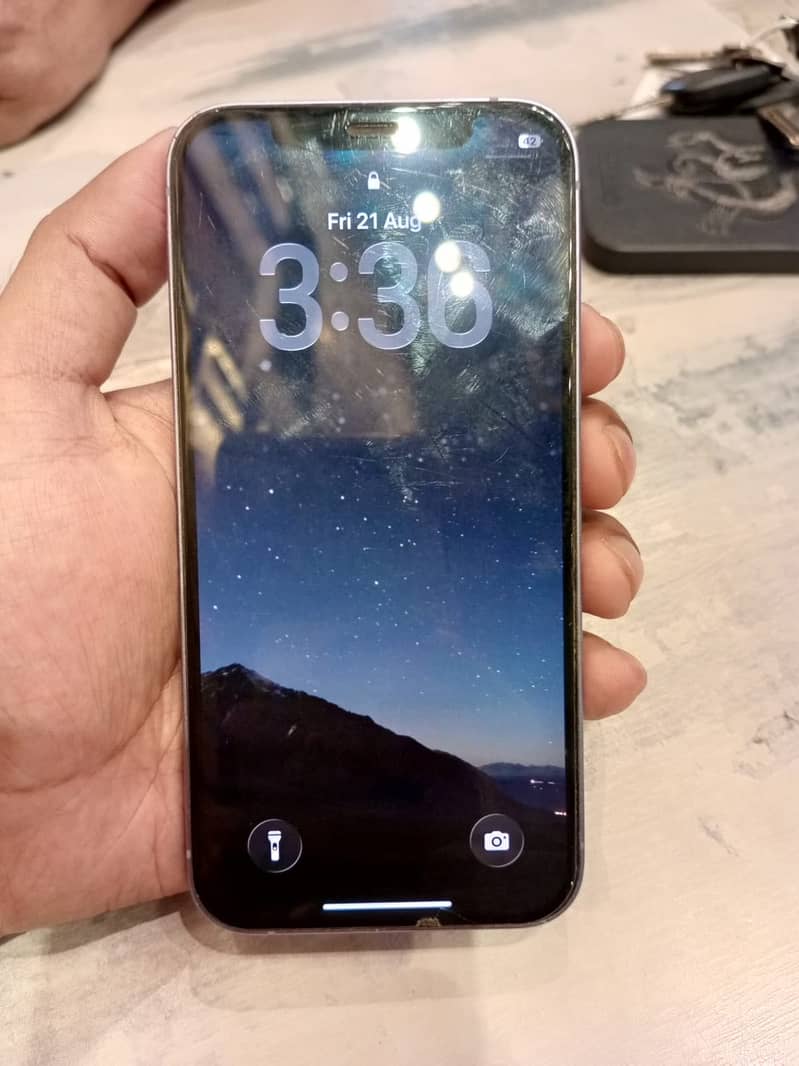 Apple iPhone 12 7