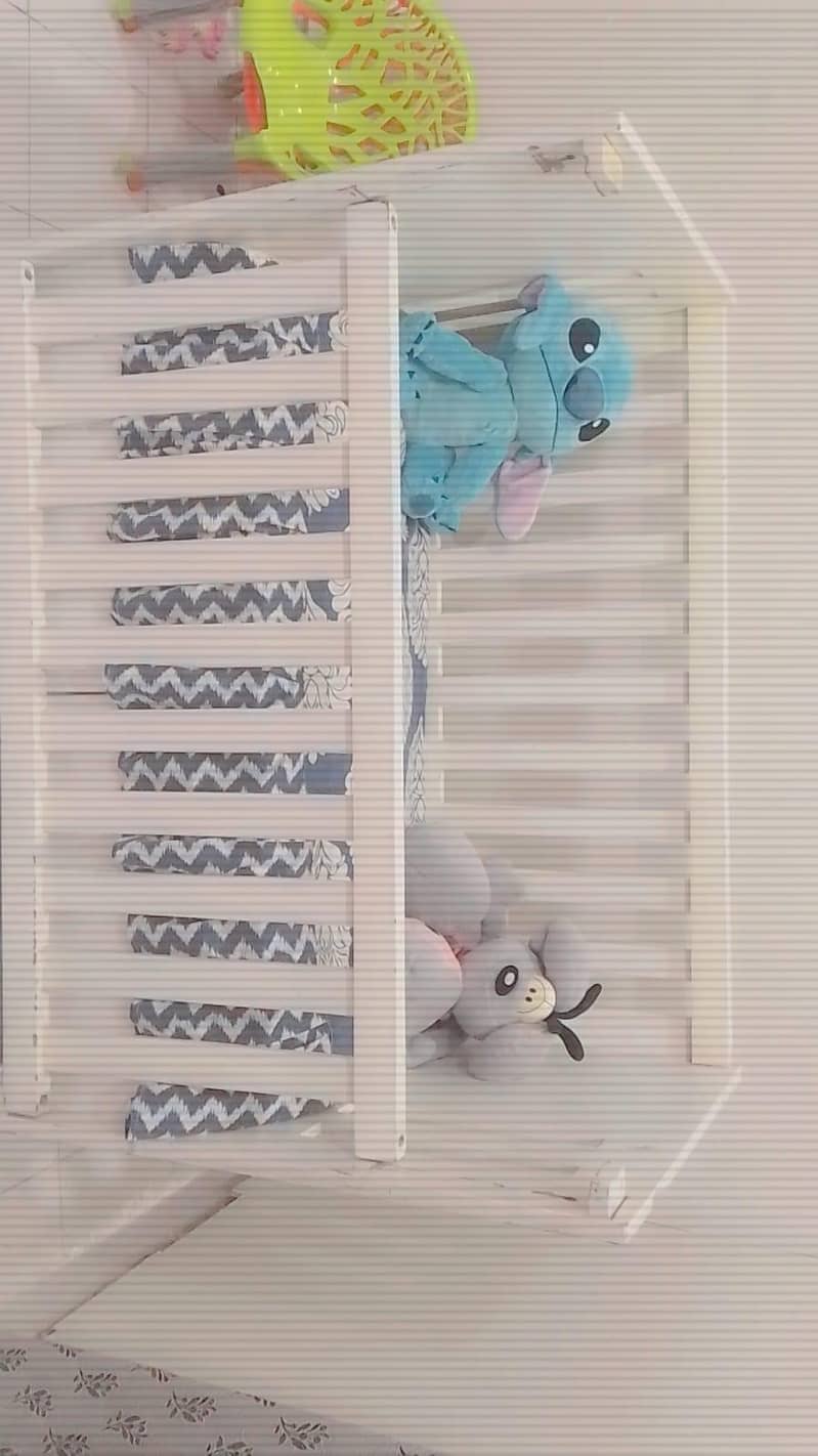 baby cot 2