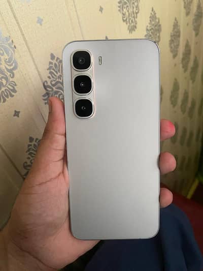 Infinix Hot 60 Pro