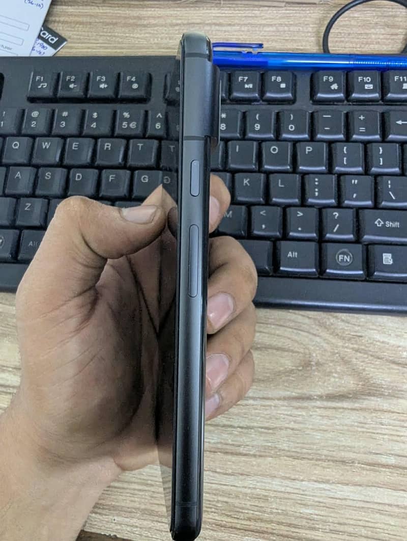 Google Pixel 8 3
