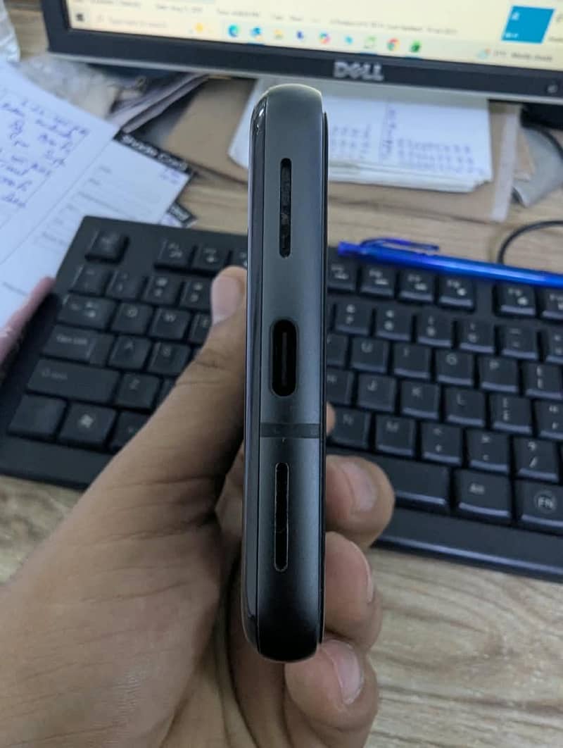 Google Pixel 8 4