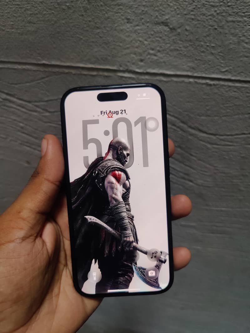 Apple iPhone 16 0