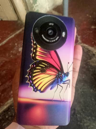 Sharp Aquos R8 pro German Geniun Fone.