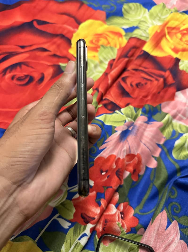 Apple iPhone X 1
