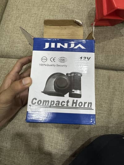 Air pressure horn