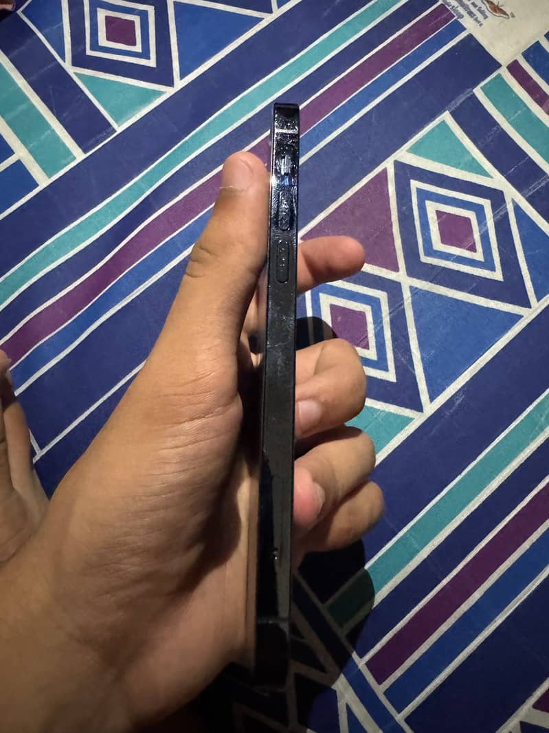 Apple iPhone 12 Pro 3