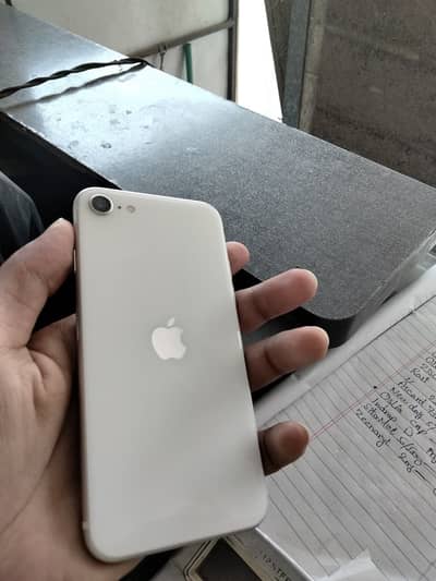 Apple iPhone SE