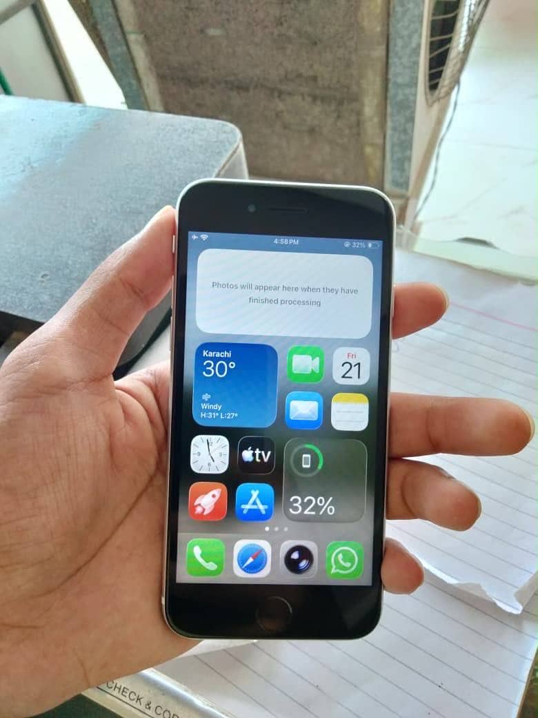 Apple iPhone SE 1