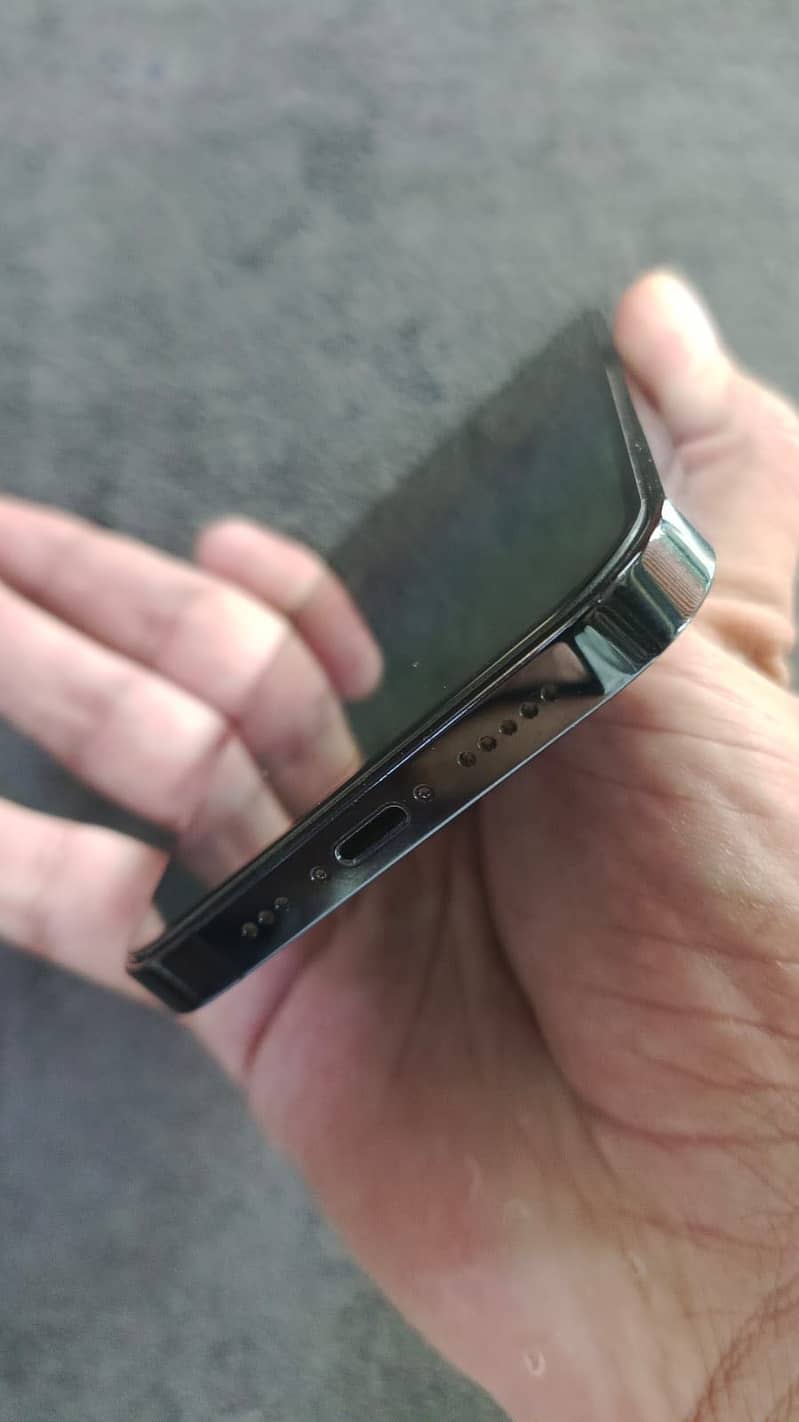 Apple iPhone 12 Pro 1