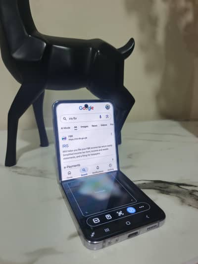 Samsung Mobile Z Flip 4