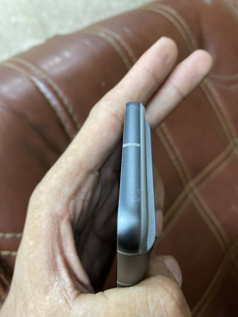 Google Pixel 8 5