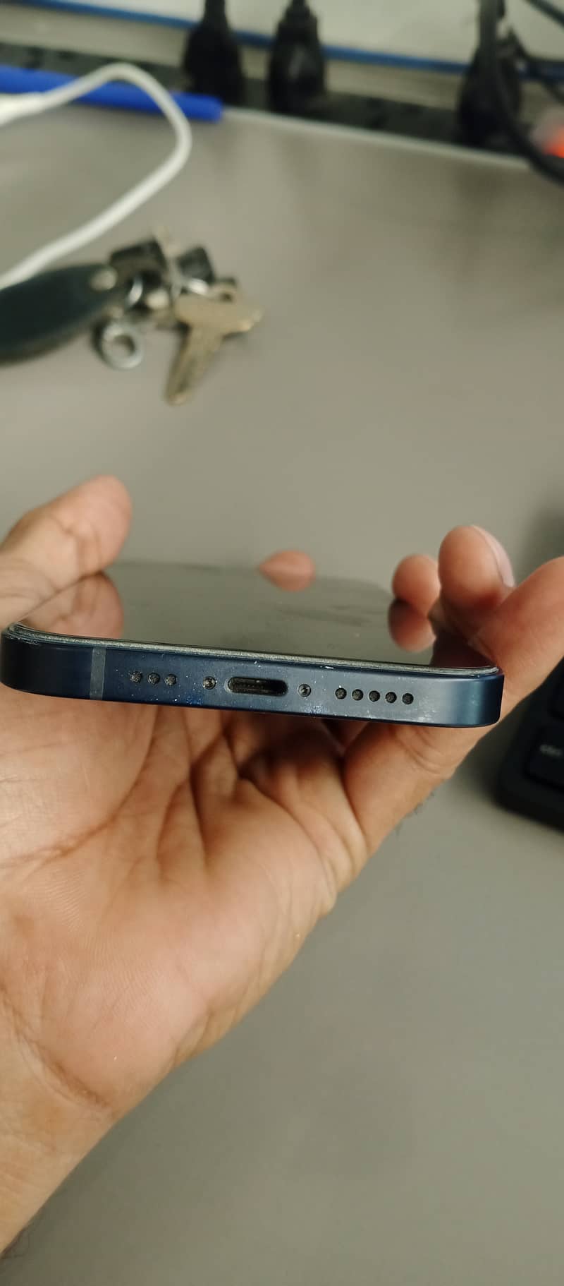 Apple iPhone 12 3