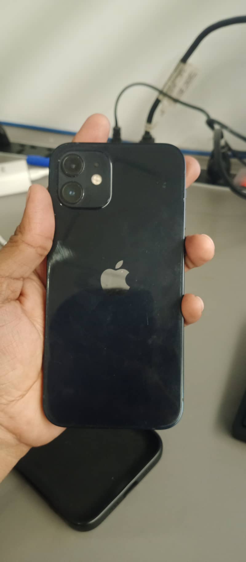 Apple iPhone 12 6