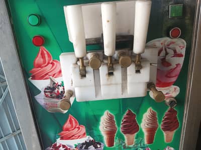Ice cream machine new condition
