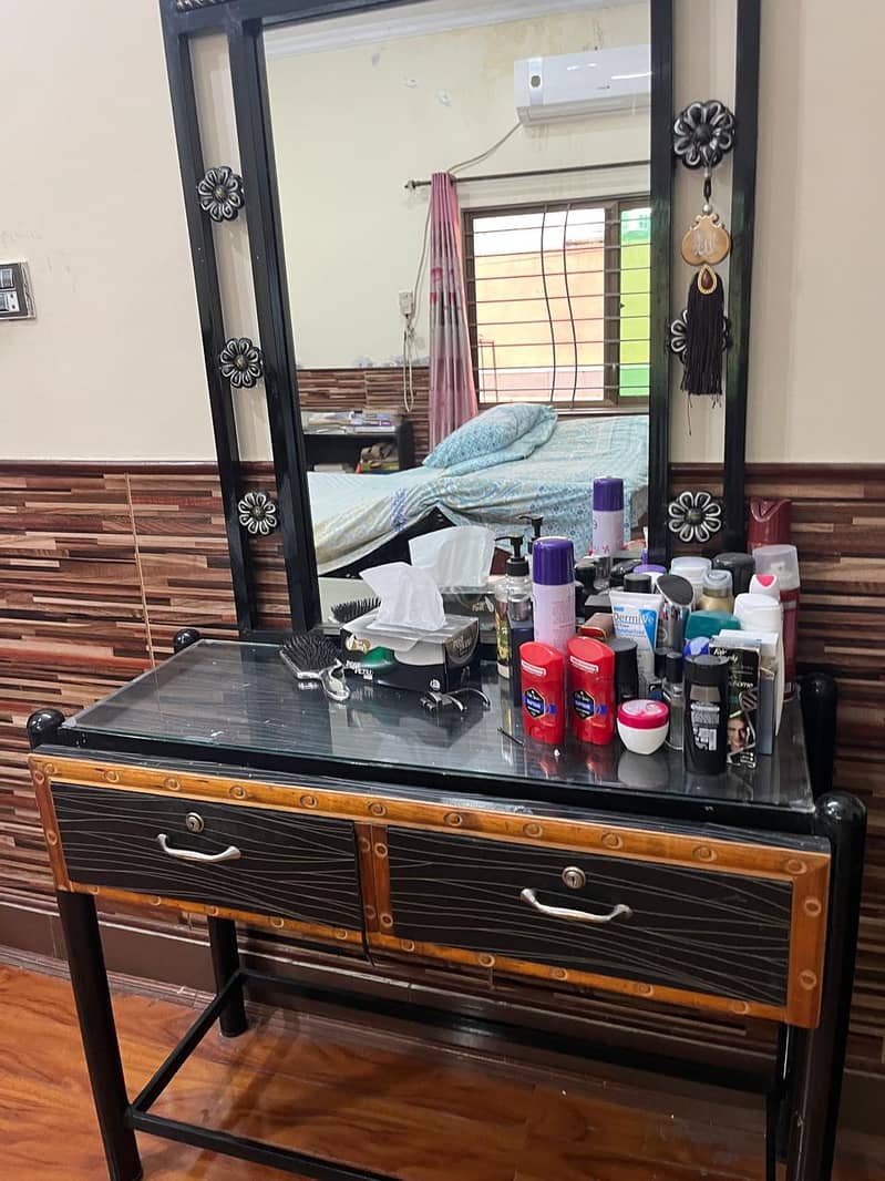 Double Bed Set with Dressing Table (IRON) 6