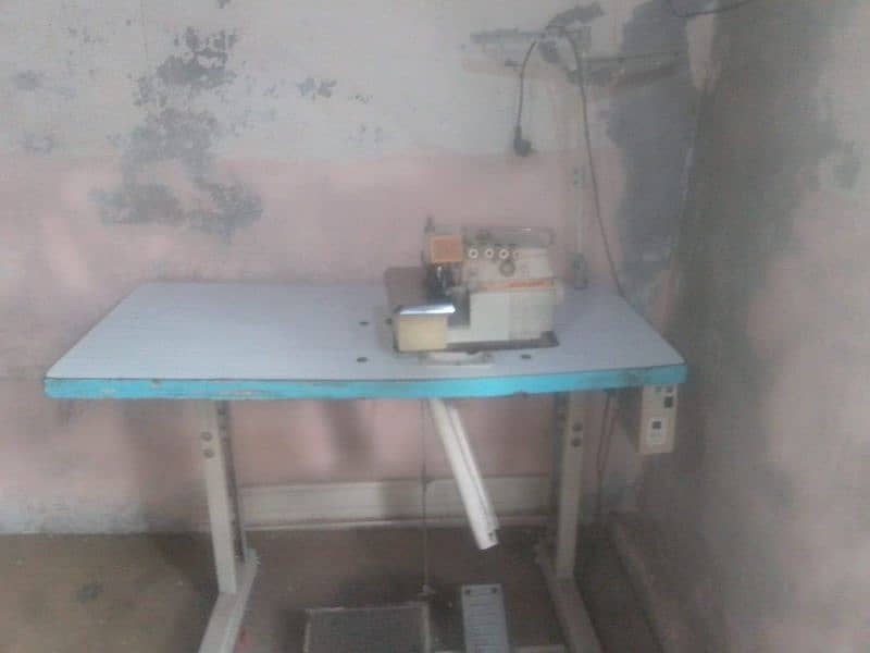 Over lock Siruba machine 2