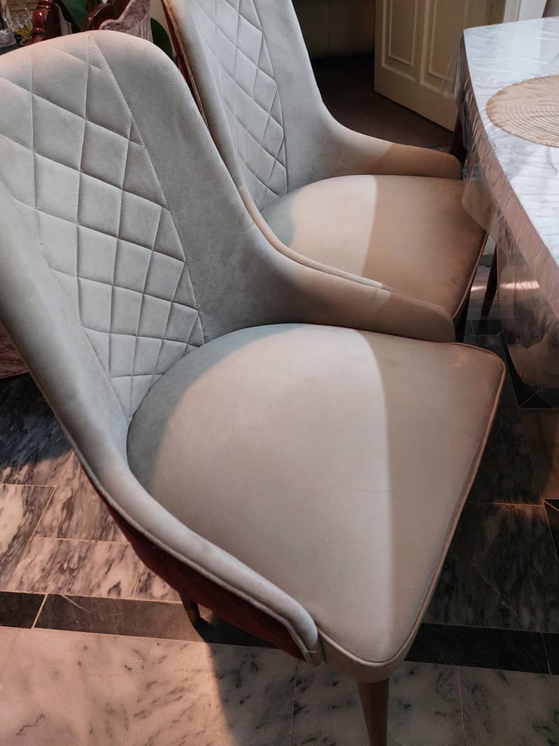 6 seats dining table 2