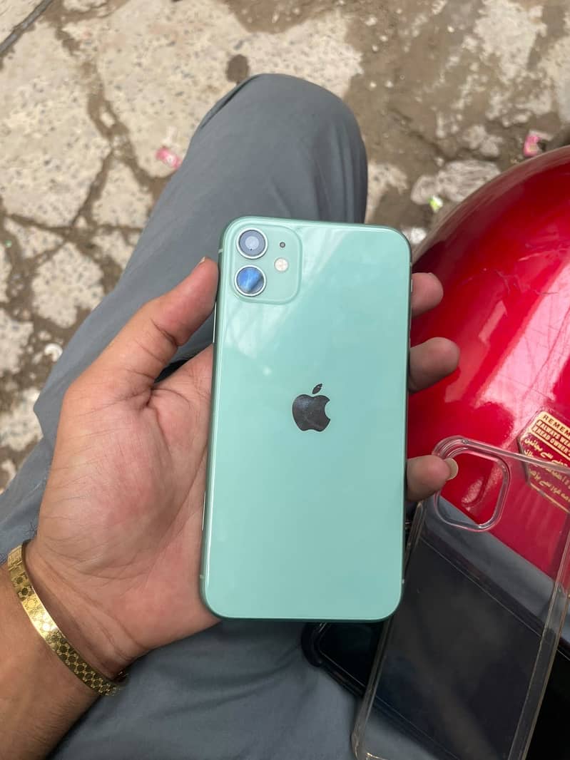 Apple iPhone 11 0
