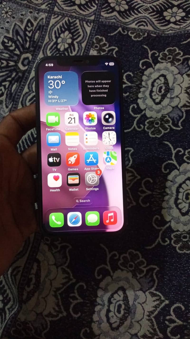 Apple iPhone 12 1